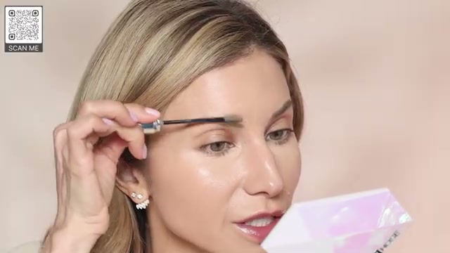 @lisajmakeup reviewing Benefit Cosmetics Precisely, My Brow Tinted Eyebrow Wax at 08:54 in a YouTube Shorts video