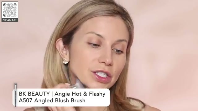 @lisajmakeup reviewing BK Beauty Angie Hot & Flashy 7-Piece Makeup Brush Set at 02:07 in a YouTube Shorts video