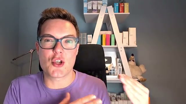 @madaboutskin reviewing numbuzin Glutathione Vitamin Concentrated Serum at 07:14 in a YouTube Shorts video