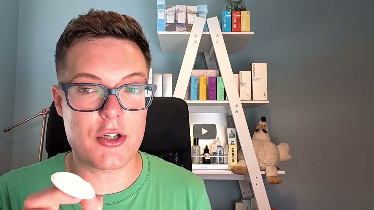 @madaboutskin reviewing numbuzin Panthenol B5 Active Soothing Cream at 12:53 in a YouTube Shorts video