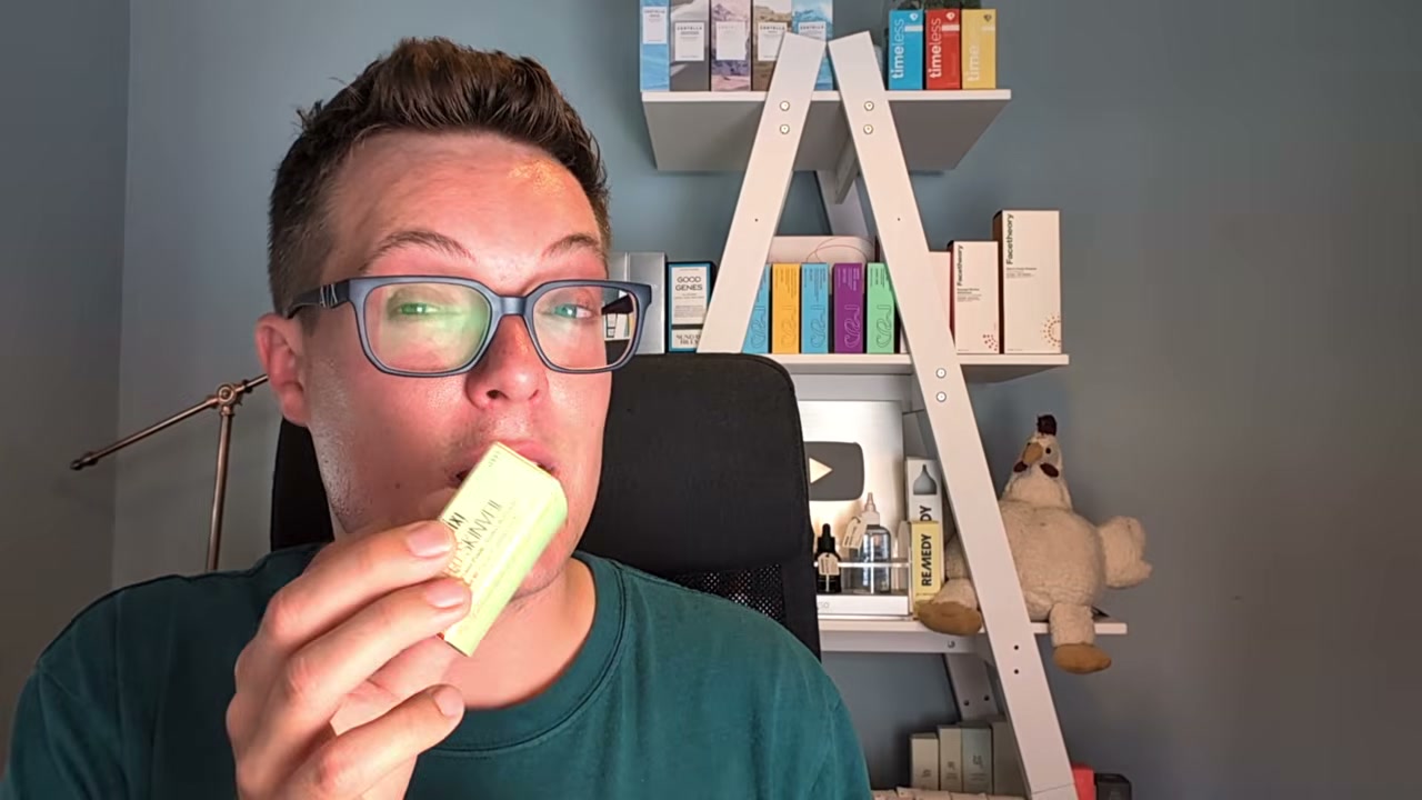 @madaboutskin reviewing Pixi Setting Matte Powder at 13:14 in a YouTube Shorts video