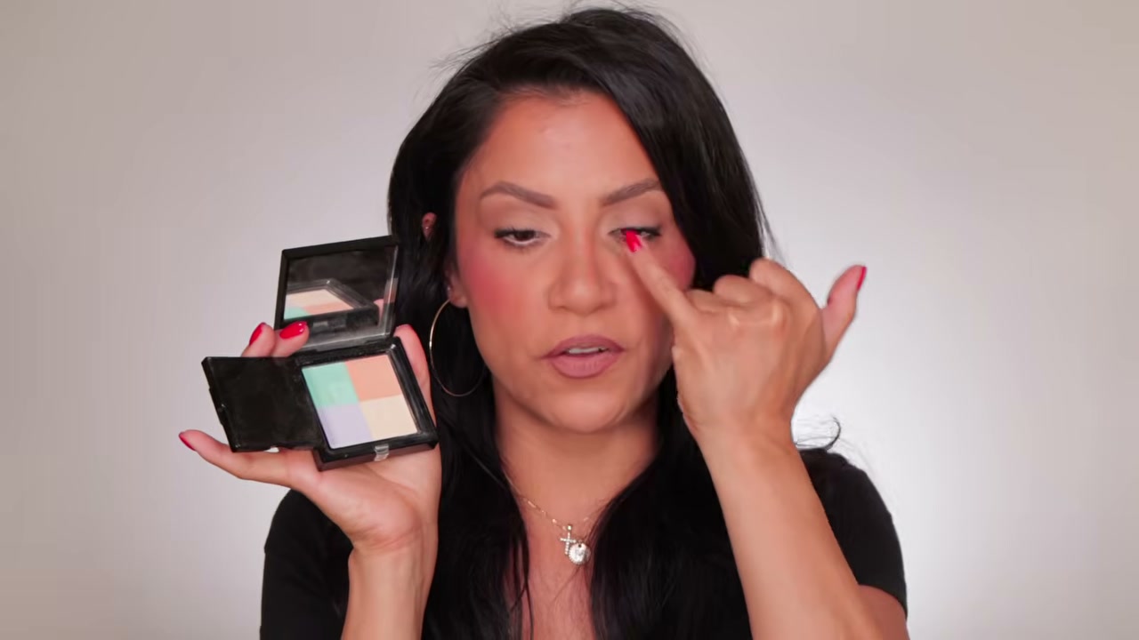 Prisme Libre Blurring & Color-Correcting Matte Pressed Powder