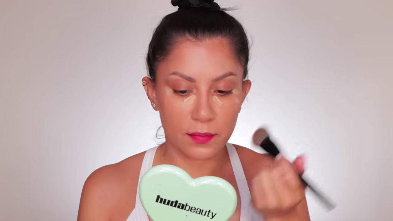 @magdalinejanet reviewing Maybelline Superstay Peeling Lip Stain at 24:02 in a YouTube Shorts video