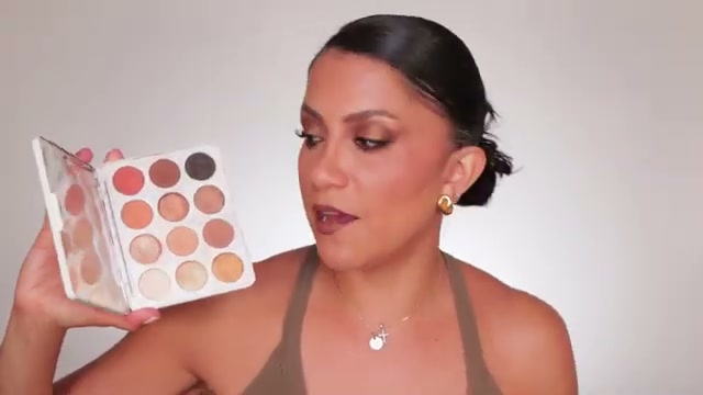 ChromaPlus 12-Pan Eyeshadow Palette