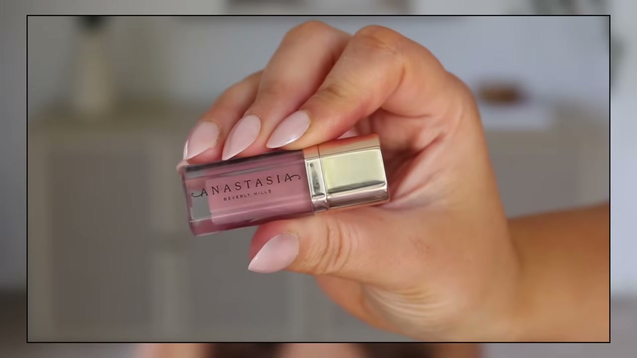 Lip Velvet
