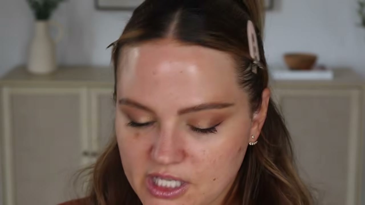 @makeupbycheryl reviewing d'Alba Pink Correcting Tone-Up Sunscreen at 09:44 in a YouTube Shorts video
