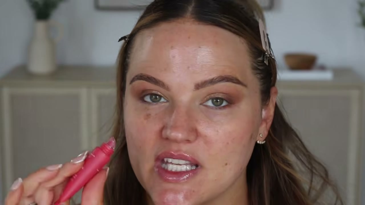 Lip Glowy Balm