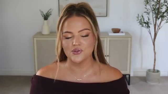 @makeupbycheryl reviewing MAC Cosmetics Lipstick at 29:41 in a YouTube Shorts video