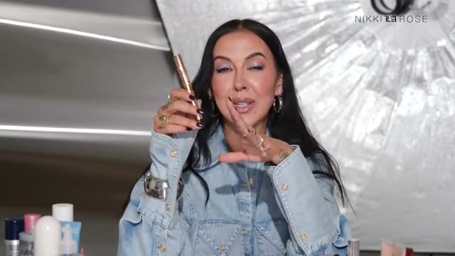 @makeupbynikkilarose reviewing Charlotte Tilbury Eyeshadow Stick at 08:55 in a YouTube Shorts video