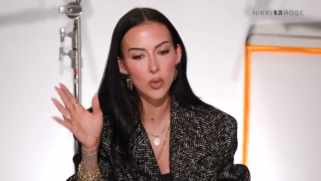 Double Wear Stay-in-Place Longwear Matte Foundation