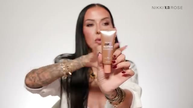 makeupbynikkilarose mentioning L'Oréal Lumi Gotion at 04:55 in their YouTube video
