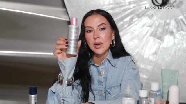 @makeupbynikkilarose reviewing L'Oreal Paris Ever Pure Sulfate-Free Glossing 5 Minute Lamination Mask at 23:06 in a YouTube Shorts video