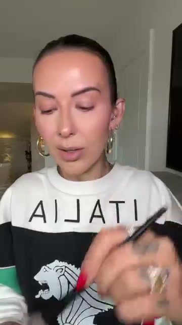Secret Brightening Powder for Under Eyes
