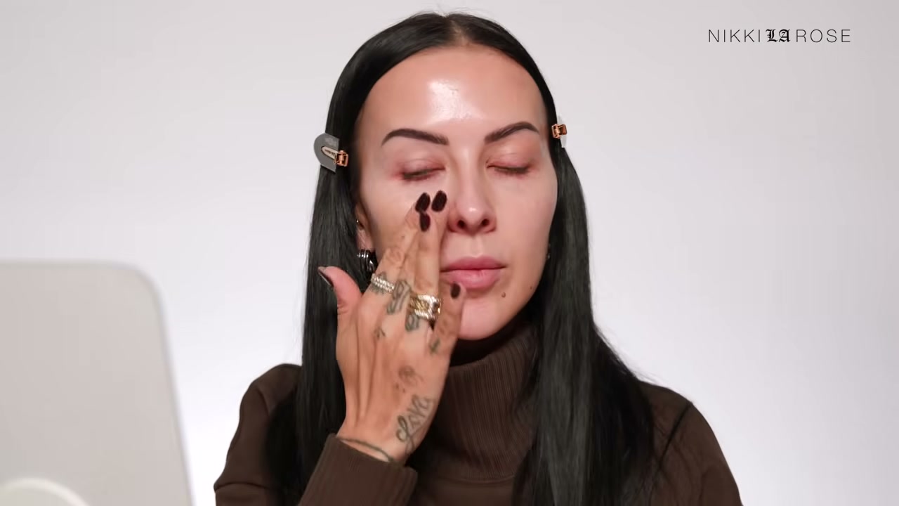 PhotoReady™ Lift & Fill Skin Tint