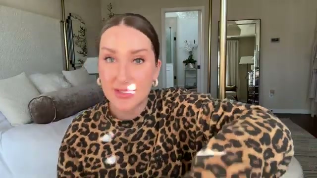 Day Glow Dewy Highlighting Balm