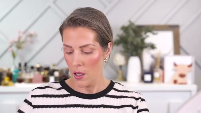 Eye Tint Long-Lasting Liquid Eyeshadow
