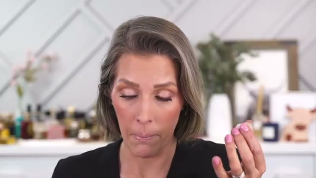 Luminous Silk Natural Glow Blurring Liquid Foundation with 24 Hour Wear