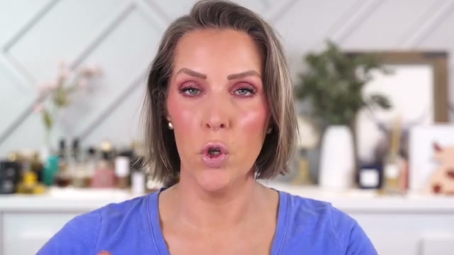 @mandydavismua reviewing Facile Beyond Dew Ultra Hydrating Cream at 02:38 in a YouTube Shorts video