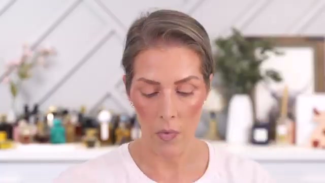 @mandydavismua reviewing RMS Beauty Go Nude Lip Pencil at 11:57 in a YouTube Shorts video