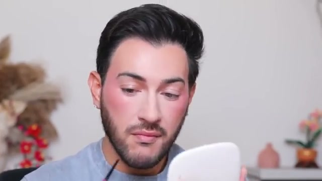 @mannymua733 reviewing NYX Nano Brow Mechanical Pencil at 09:27 in a YouTube Shorts video