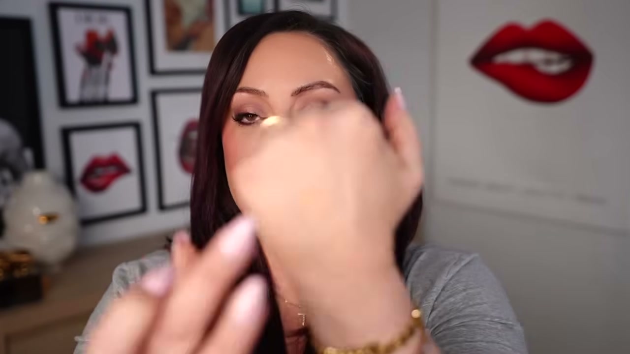 @marlenastell reviewing Lune and Aster Real Glow Skin Tint at 08:39 in a YouTube Shorts video