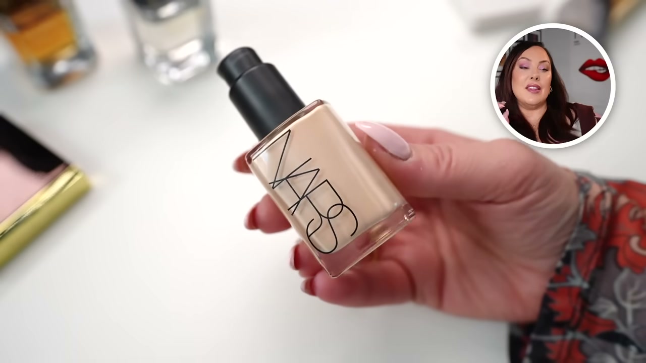 Sheer Glow Foundation