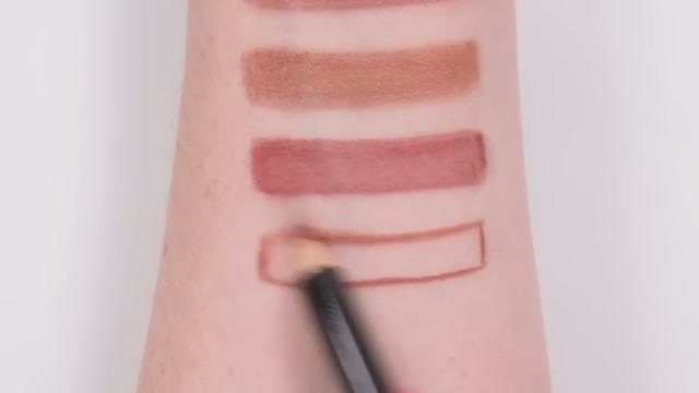 Lip Definer