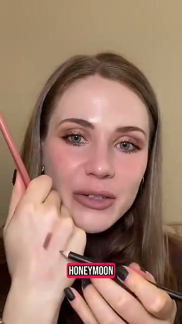 @meisteriousways reviewing Morphe Color Pencils at 02:37 in a YouTube Shorts video