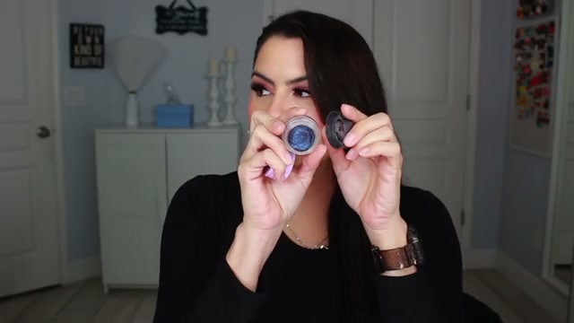 @melirodriguez reviewing ColourPop Lock Jelly M at 17:52 in a YouTube Shorts video