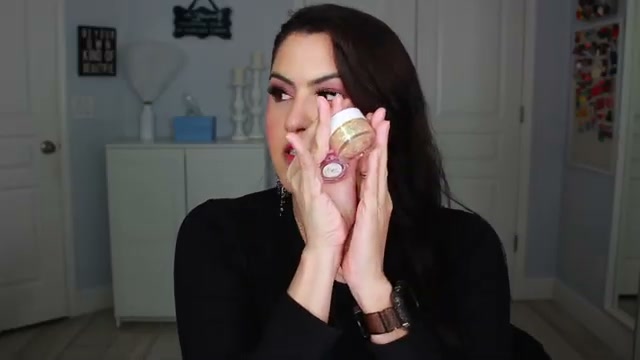 @melirodriguez reviewing ColourPop Pressed Glitters at 07:20 in a YouTube Shorts video