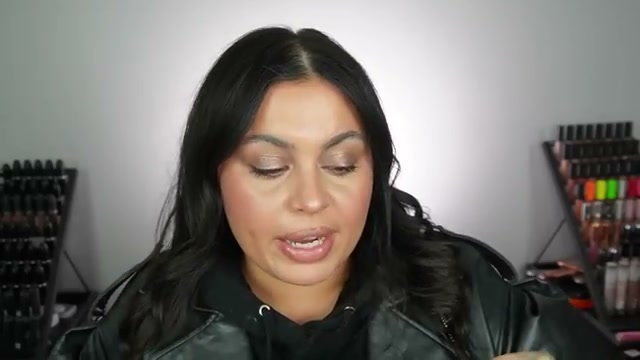 @missmeganrobinsonn reviewing KIKO MILANO Velvet Touch Creamy Stick Blush at 19:07 in a YouTube Shorts video