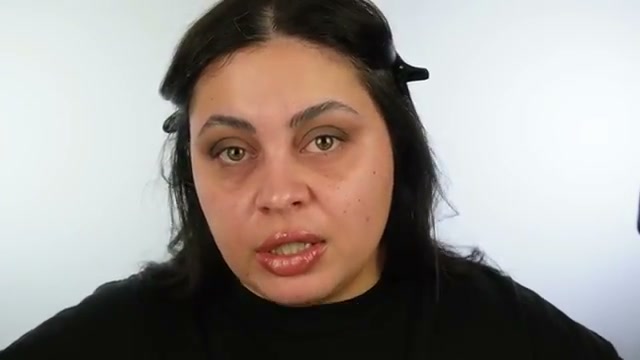 @missmeganrobinsonn reviewing MAC Cosmetics Fog Lipstick at 06:14 in a YouTube Shorts video