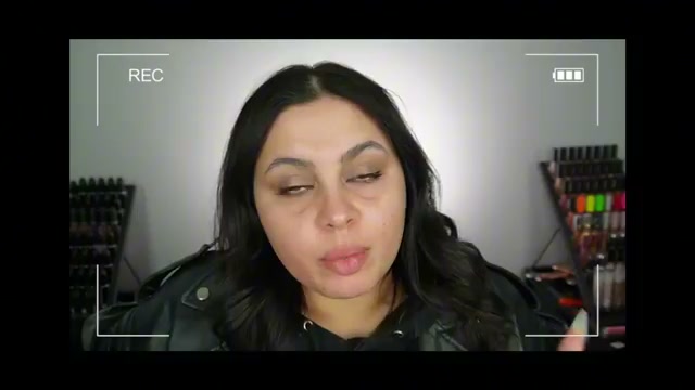 @missmeganrobinsonn reviewing MAC Cosmetics Strobe Dewy Skin Tint at 06:19 in a YouTube Shorts video