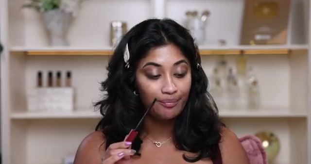 @monica.raviii reviewing Clio Kill Lash Mascara at 05:49 in a YouTube Shorts video
