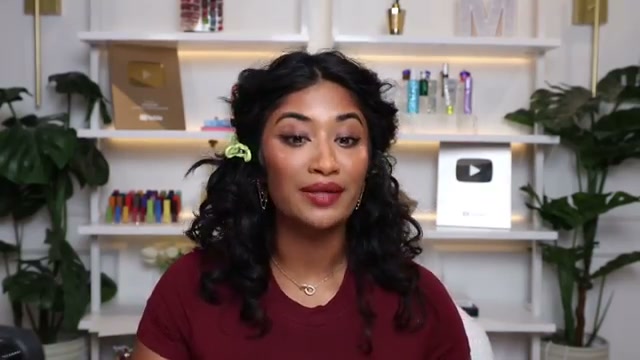 monica.raviii mentioning L'Oréal Serum Lip Stain at 24:10 in their YouTube video