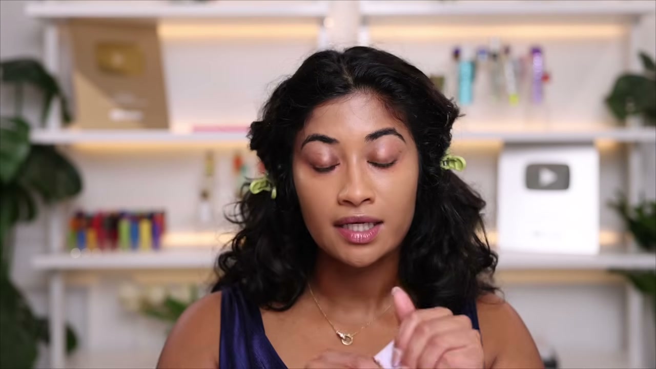 @monica.raviii reviewing Maybelline Lumi-Matte Longwear Foundation at 10:05 in a YouTube Shorts video