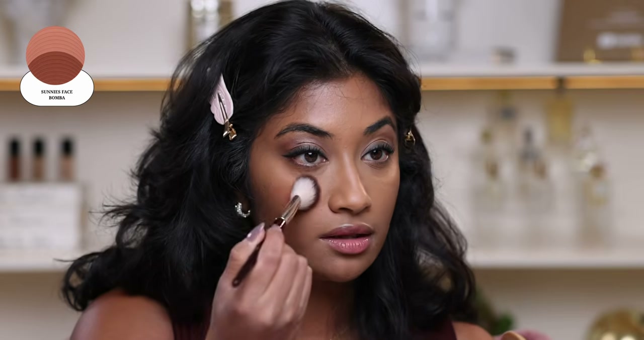@monica.raviii reviewing Sunnies Face Healthy Touch Blush Duo at 19:17 in a YouTube Shorts video