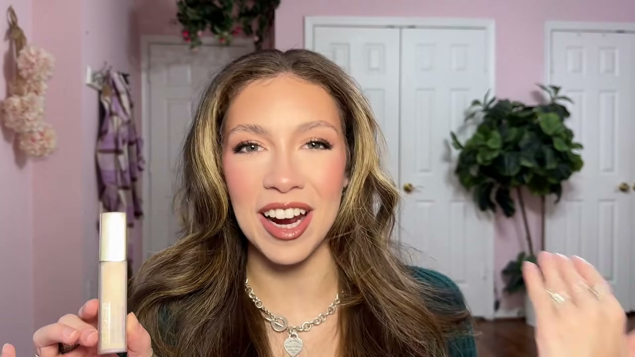 Double Wear Stay-in-Place 24-Hour Concealer