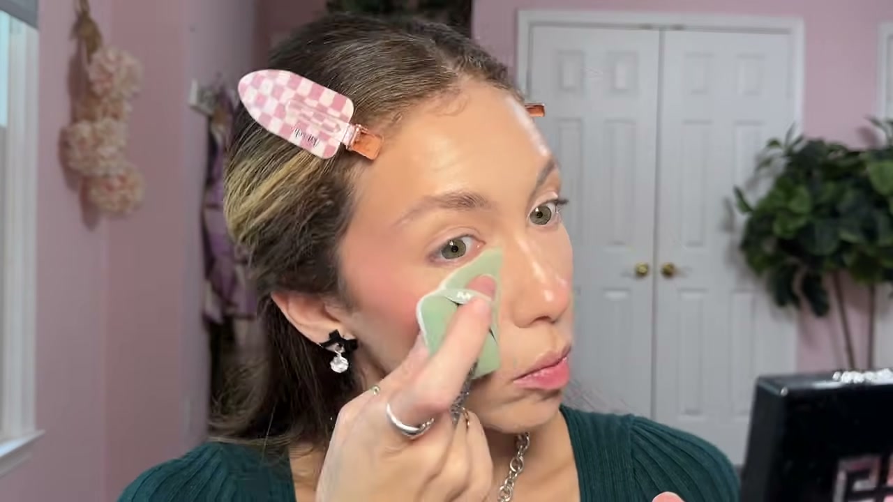 Prisme Libre Blurring & Color-Correcting Matte Pressed Powder