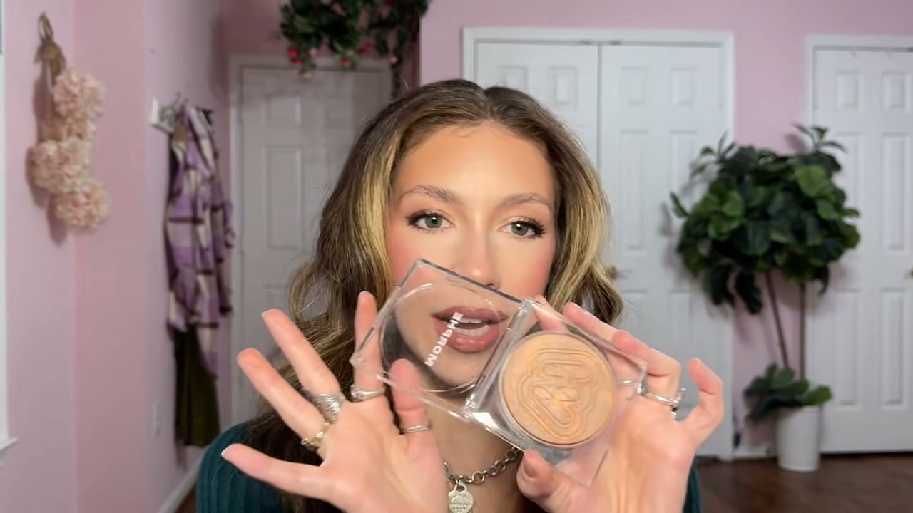 Cloudlight Soft Glow Veil Finishing Powder