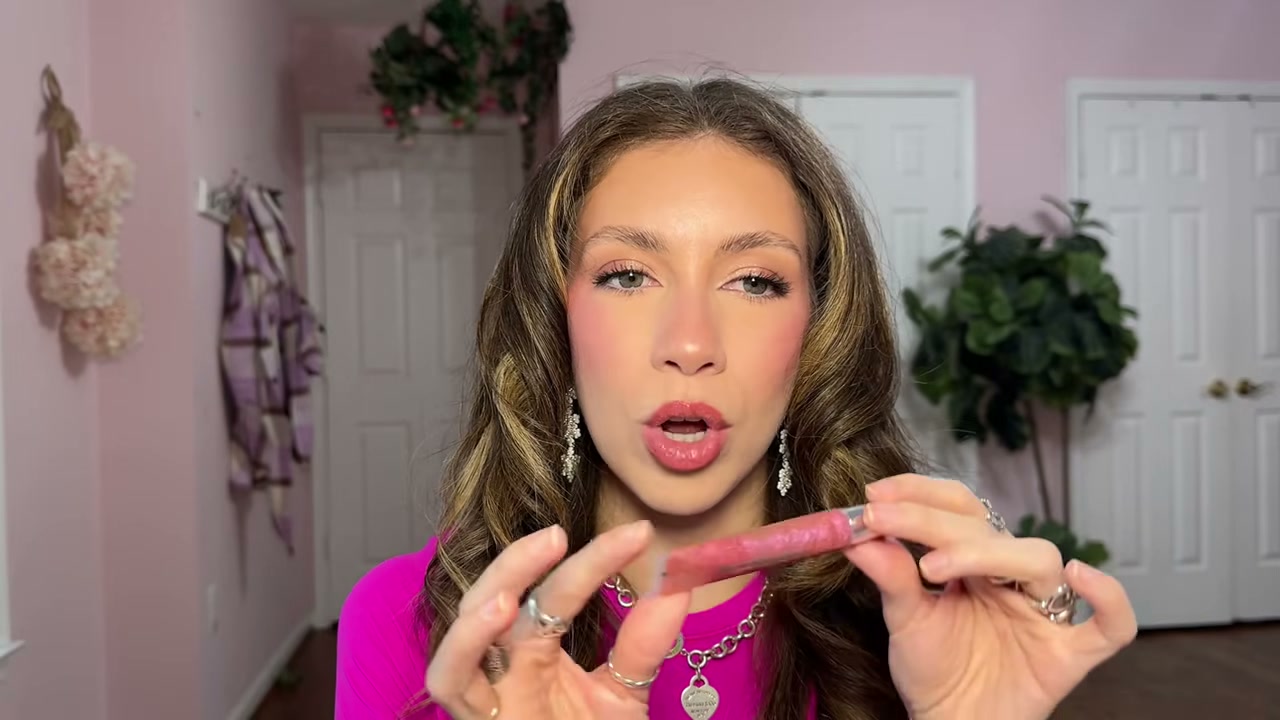 Plumping Lip Gloss