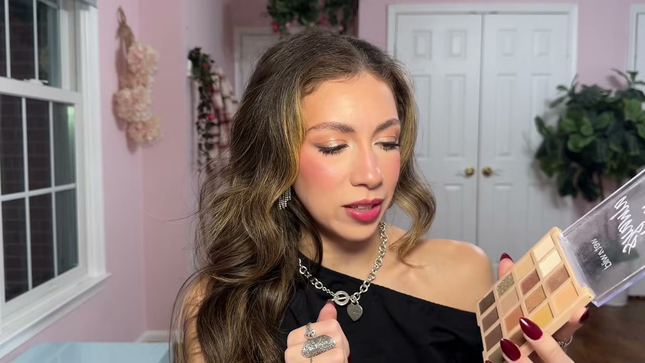 Color Icon 16-Pan Eyeshadow Palette - Always Naked