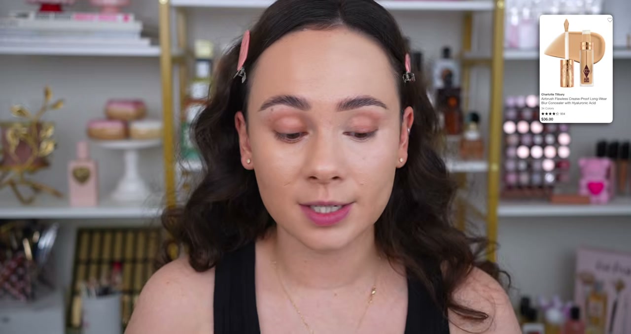 @morganturnermakeup reviewing Charlotte Tilbury Exaggereyes Quad at 09:45 in a YouTube Shorts video
