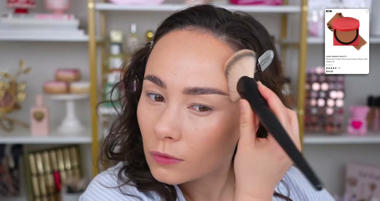 @morganturnermakeup reviewing Hung Vanngo Beauty Transculpt Bronzing Contour Balm at 08:08 in a YouTube Shorts video