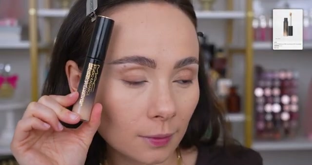 @morganturnermakeup reviewing MAC Cosmetics Studio Radiance Luminous Lift Concealer at 09:33 in a YouTube Shorts video