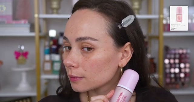 @morganturnermakeup reviewing One/Size B12 Vitamin Pearl Serum at 01:37 in a YouTube Shorts video