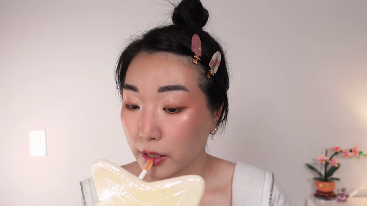 Clean Fresh Yummy Gloss Plumper