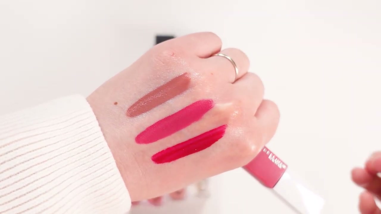 @ms.angiekim reviewing Maybelline Superstay Matte Ink Lipstick at 06:29 in a YouTube Shorts video