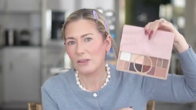 Naked Shaped Multi-Tasking Eyeshadow Palette