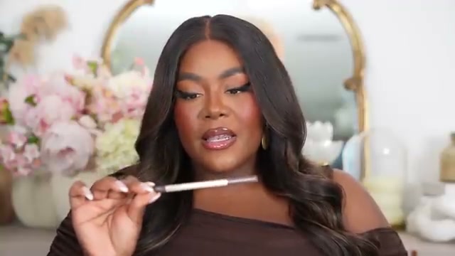 @musingsofacurvylady reviewing MAKE Beauty Continuum Lip Liner at 03:53 in a YouTube Shorts video